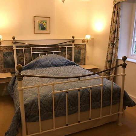 Catwell House Bed & Breakfast Williton Bagian luar foto