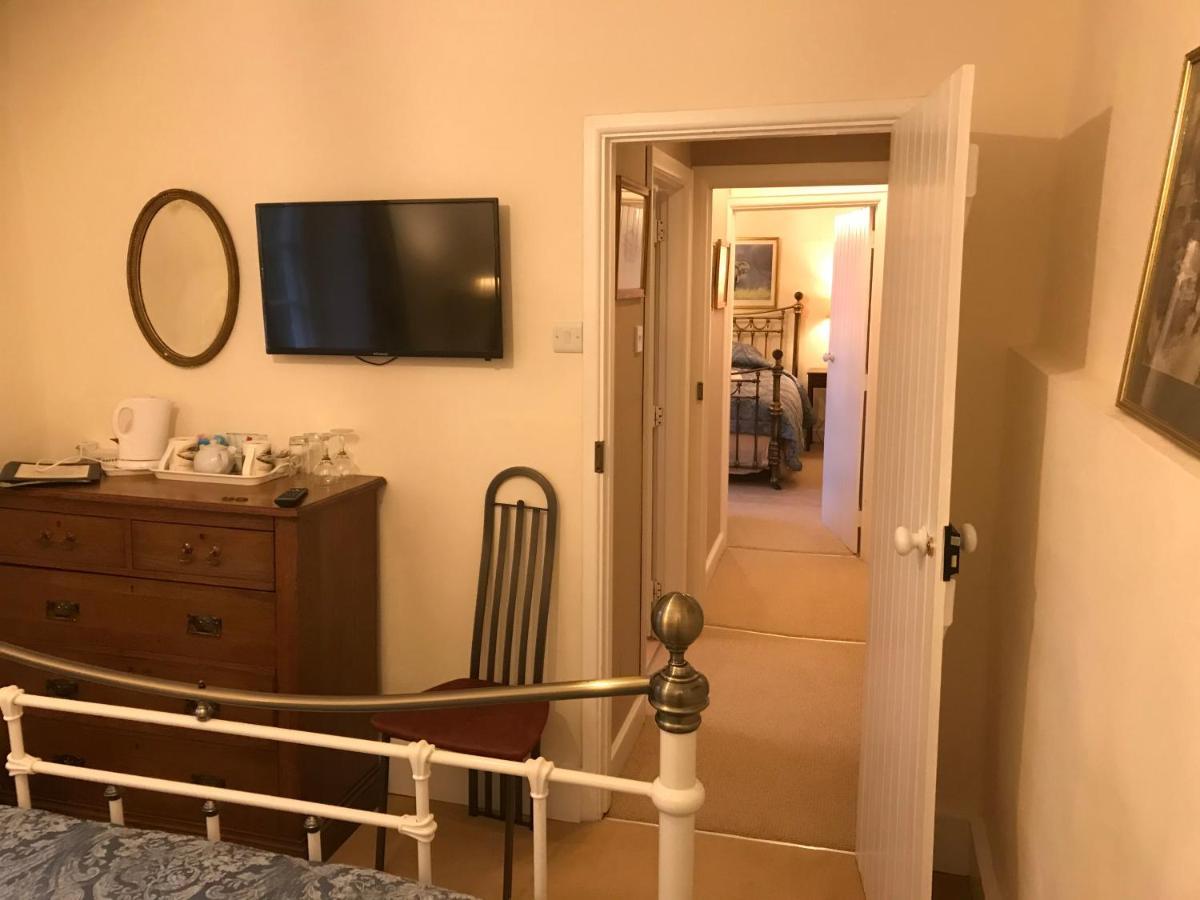 Catwell House Bed & Breakfast Williton Bagian luar foto