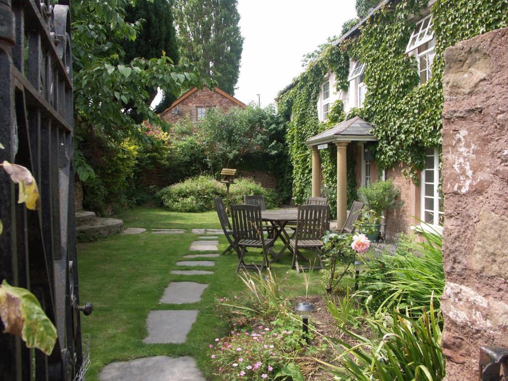Catwell House Bed & Breakfast Williton Bagian luar foto